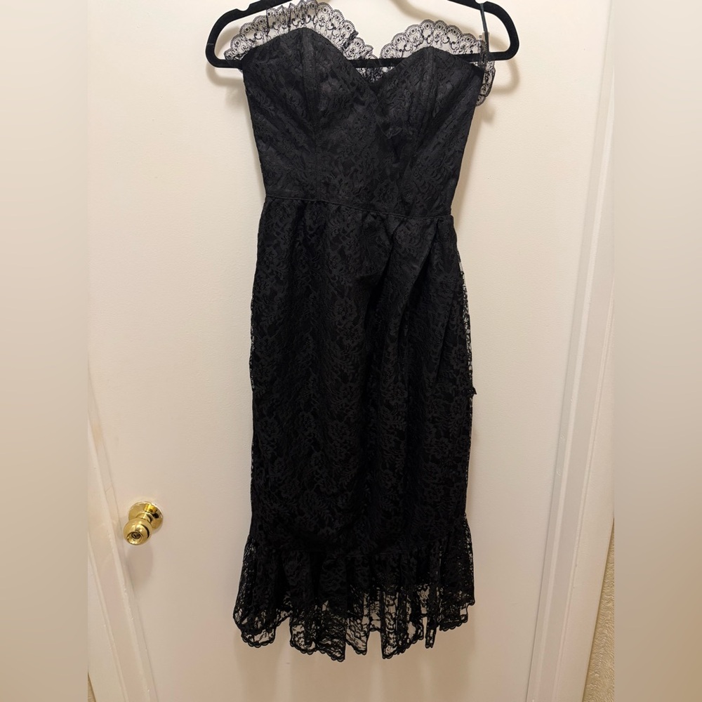 Gunne Sax by Jessica McClintock Strapless Black Lace Dress